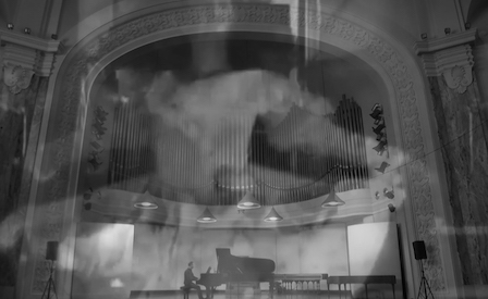  Einstein's Sonata 